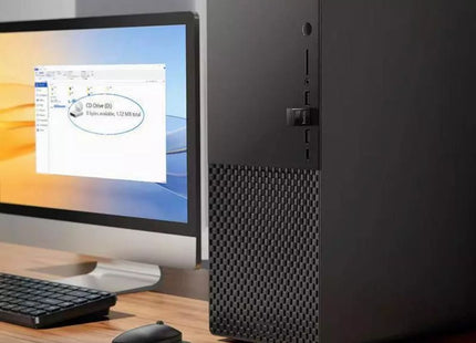 Hoco HI38 συνδεδεμένο σε θύρα USB επιτραπέζιου υπολογιστή.